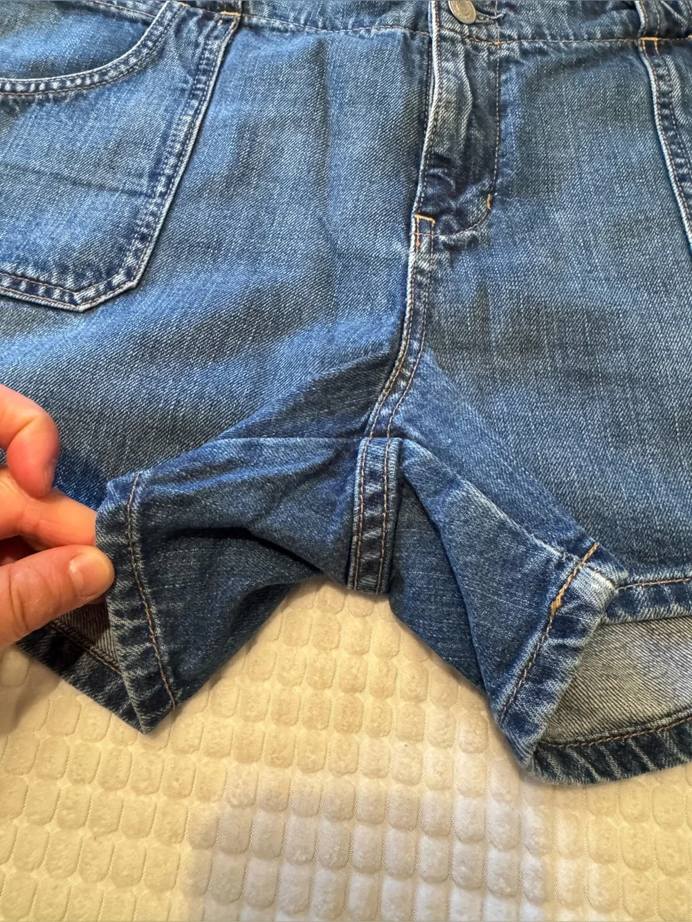 GAP Women's Denim Short - Medium Blue - Picture 2 of 12